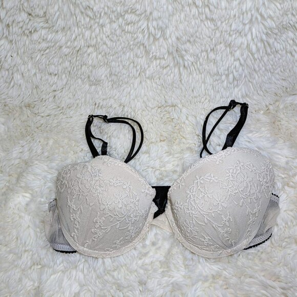 Ivory & Black Lace Bra by La Senza - Picture 1 of 5